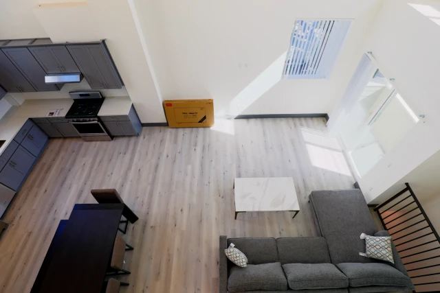 1182 W 37th Pl63590061785347122
