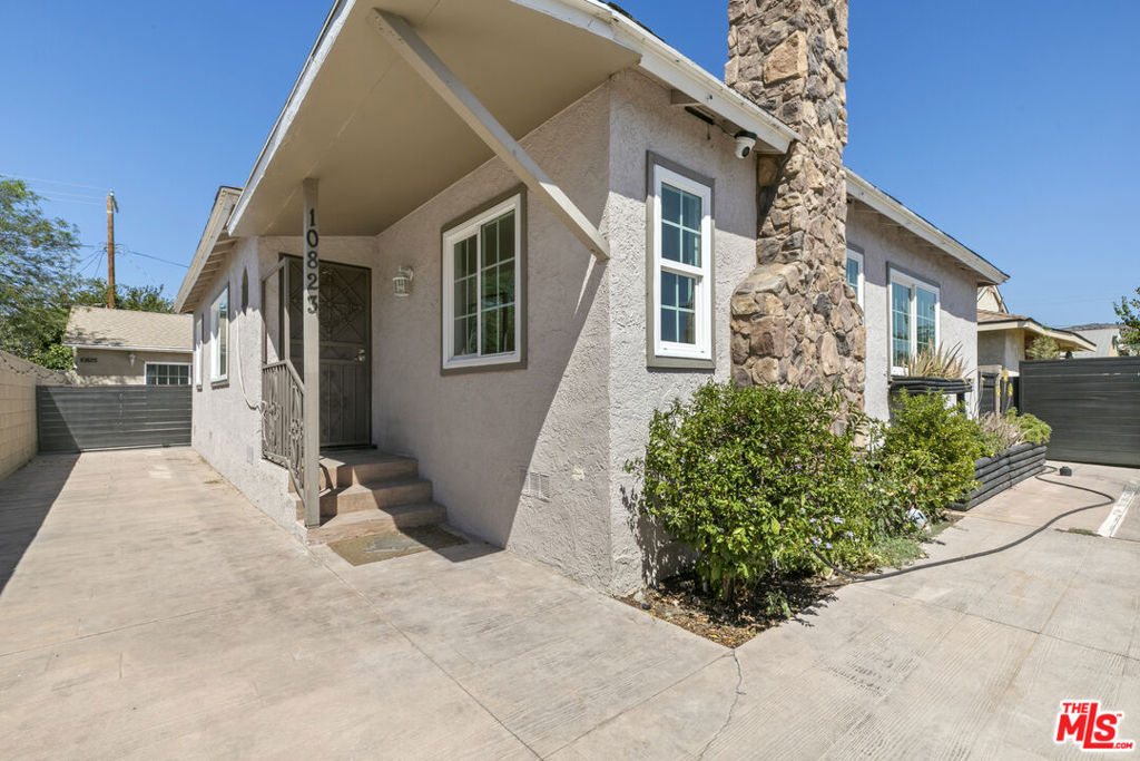 10823 Cantara Street Sun Valley CA, 9135263633574867459121