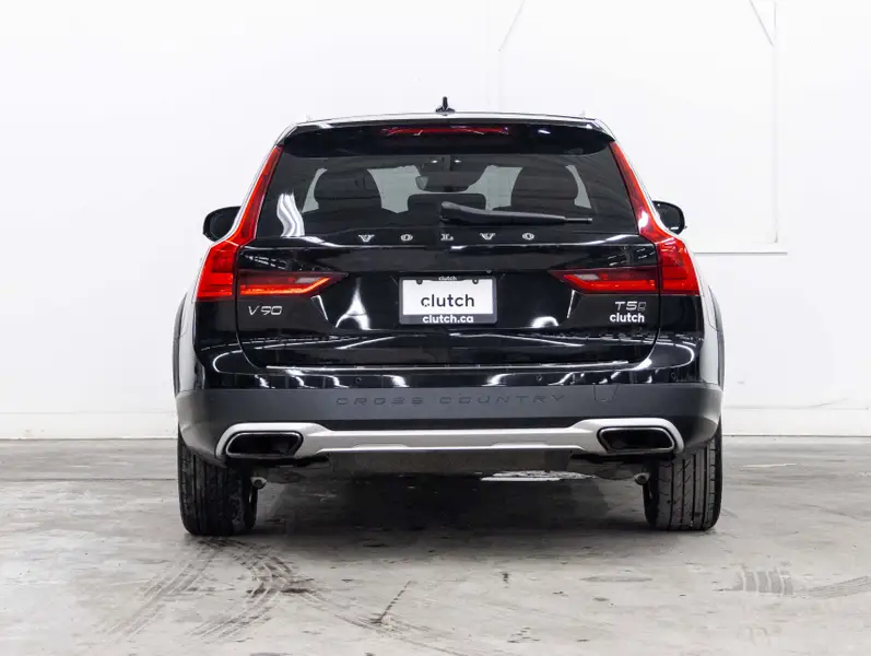 2018 Volvo V90 Cross Country63536913379585123