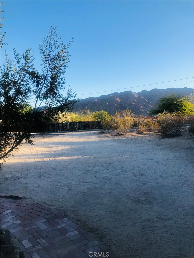 $1,295/month 6670 Pine Av 29 Palms CA, 9227764042464006657120