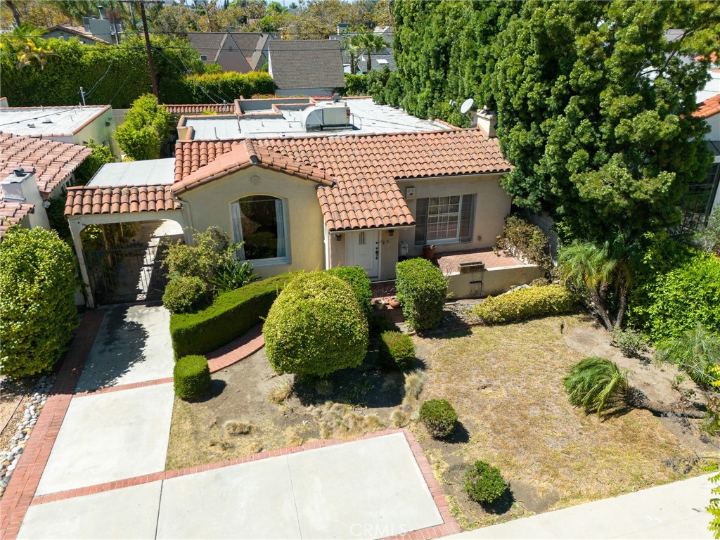 233 S Swall Drive Beverly Hills CA, 9021163710399701379120