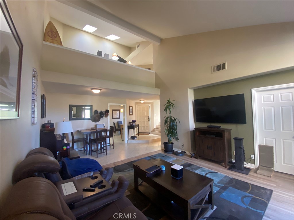 25 Fuente Rancho Santa Margarita CA, 9268864120771587713121