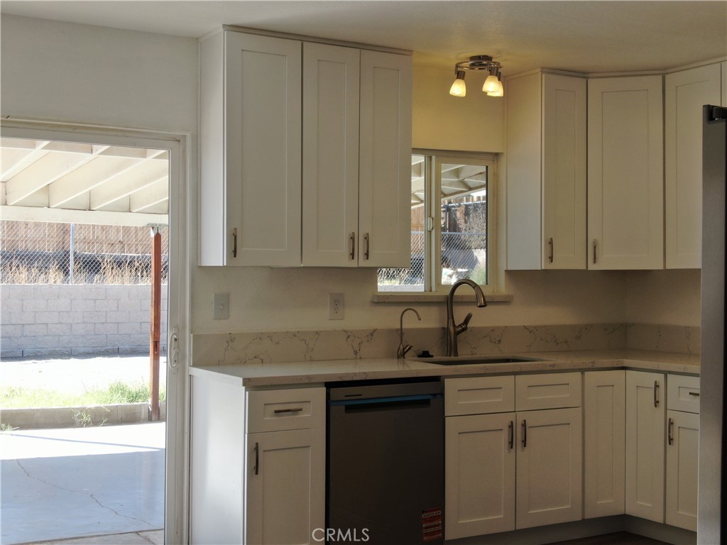 332 Date Ave Barstow CA, 9231163813435304065121