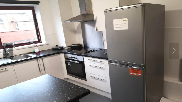 Forest Court64571417664643121