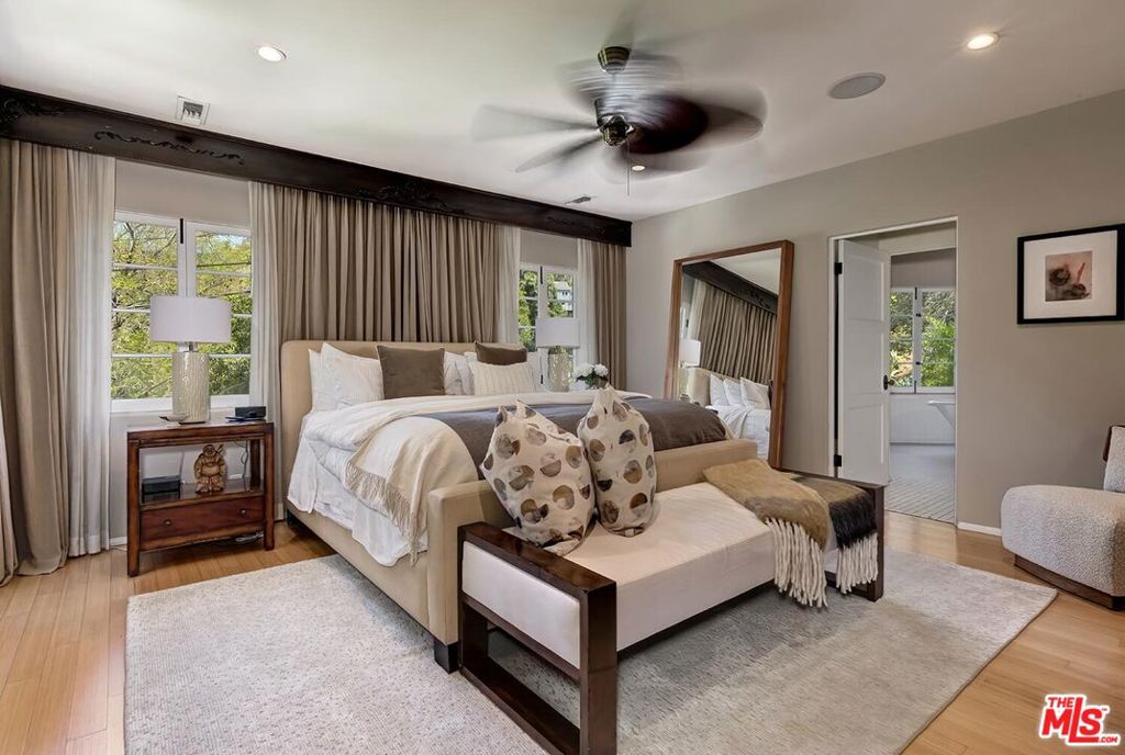 2111 Kress Street, Los Ángeles CA, 9004663865456344705121