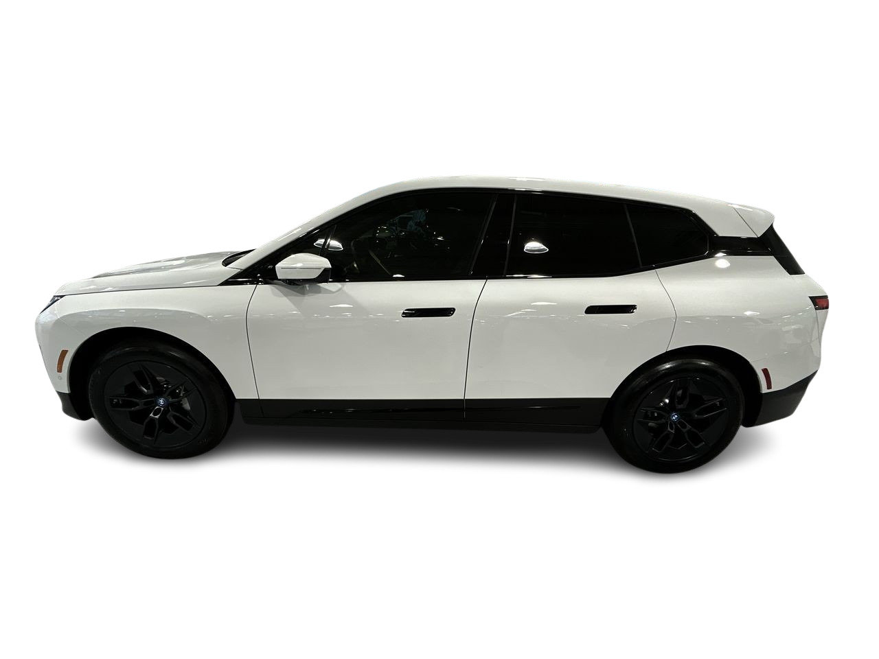 2024 BMW IX XDrive40 | Essential Package64962264389890122