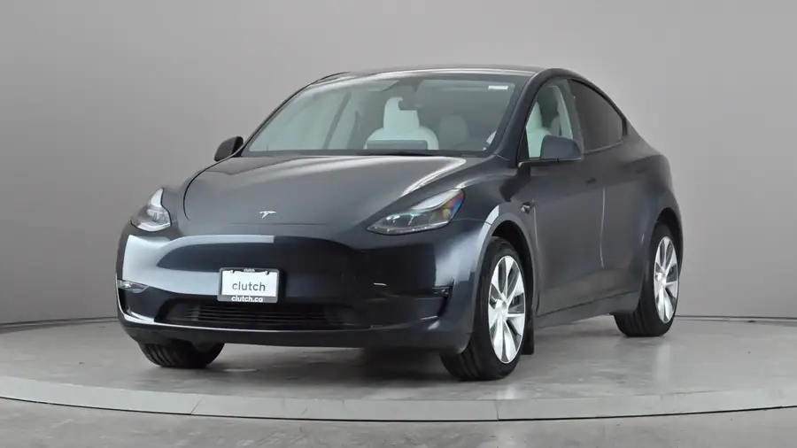 2024 Tesla Model Y64776628455809121