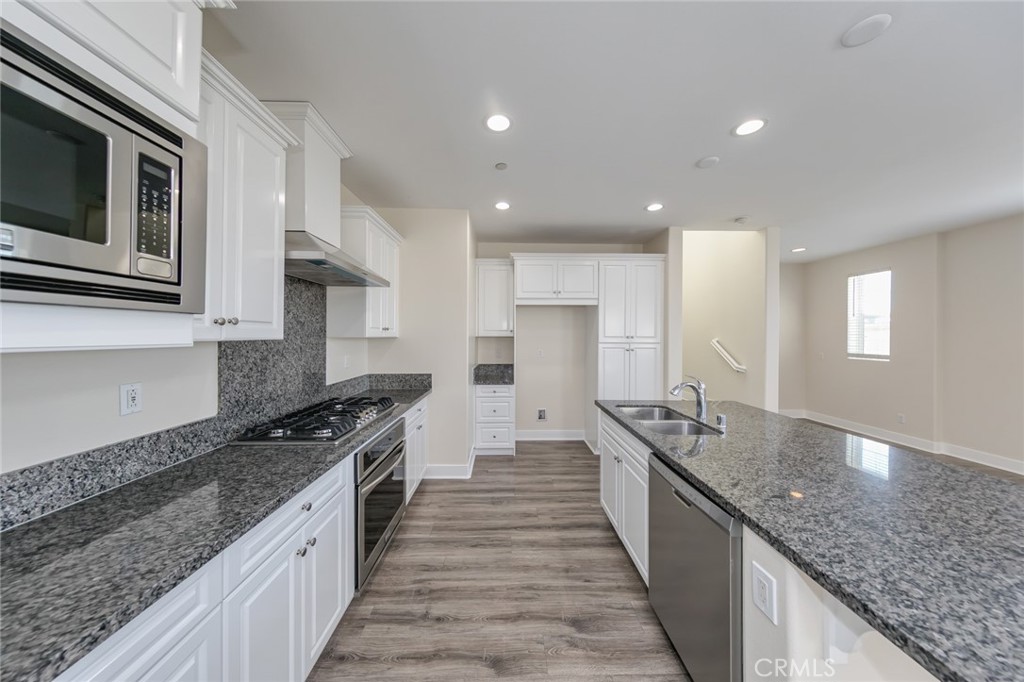 11516 Solaire Way Chino CA, 9171063867370192003121