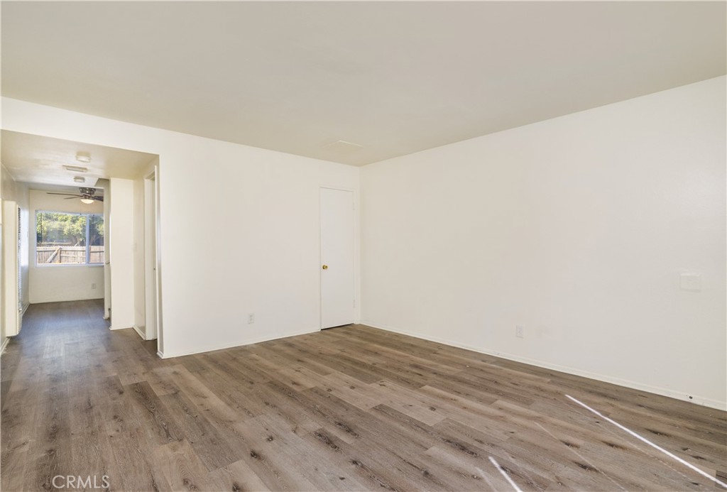 1451 W 105th Street 2 Los Ángeles CA, 9004764122652244225121