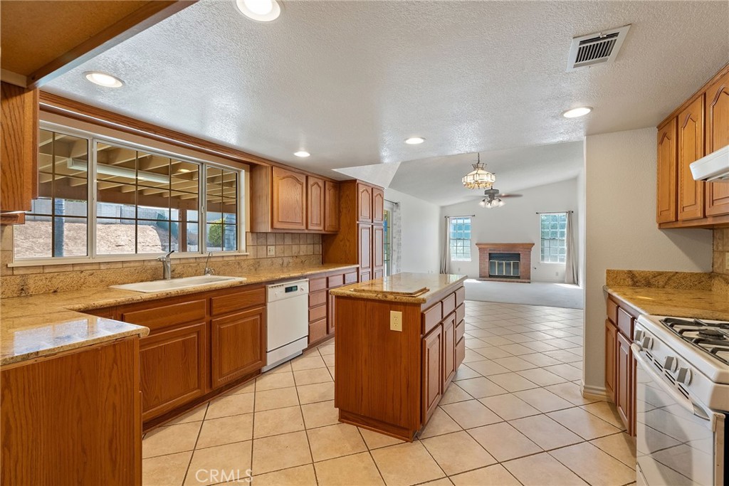 4740 Brookhill Ter, Jurupa Valley CA, 9250963822811249539121
