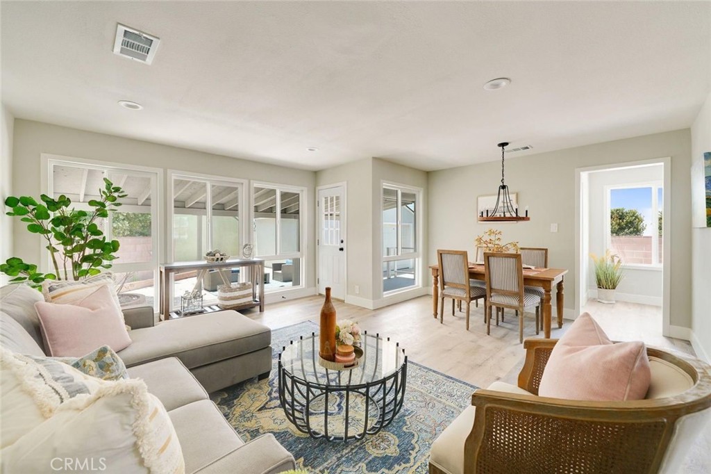 7909 Aldea Avenue Lake Balboa CA, 9140664140604642179122