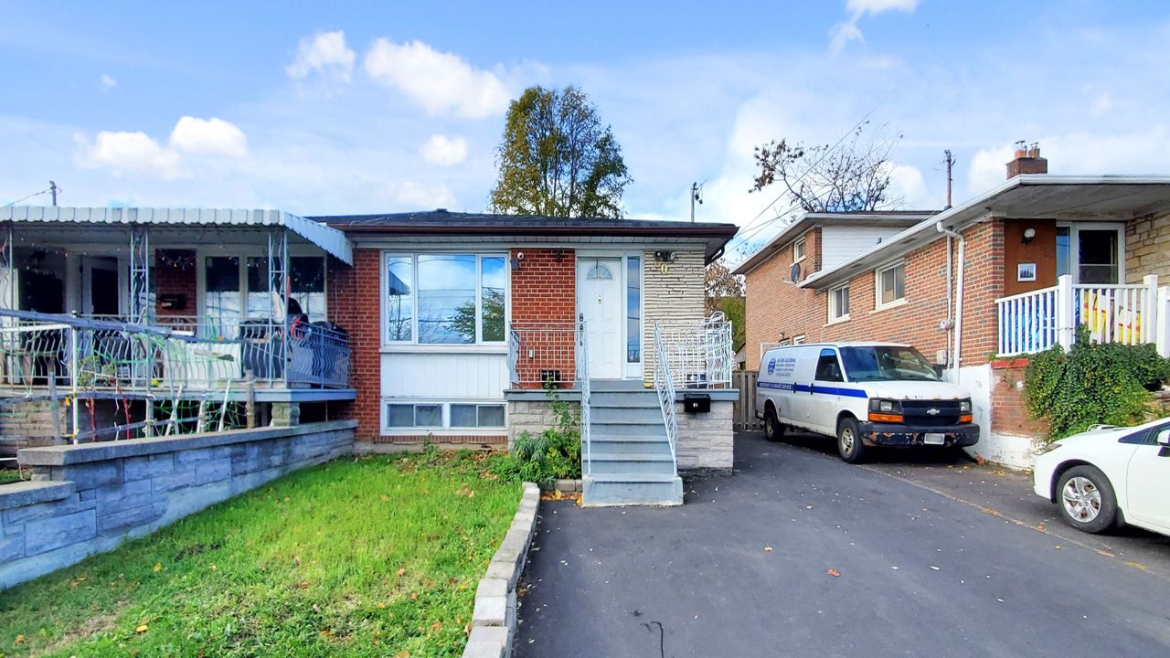 Upper Unit 60 Seacliff Boulevard
