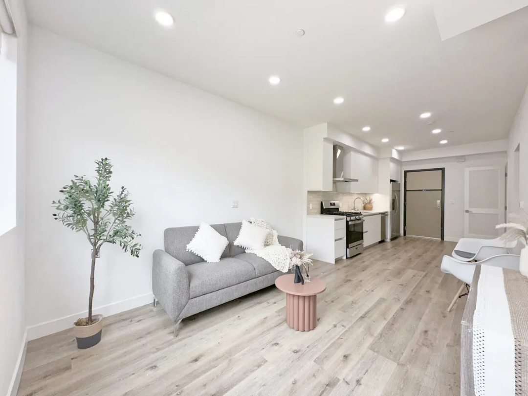【Luxury Apartment for Rent in Culver City】1B1B available August, skyline views + amazing balcony!63270232781443126
