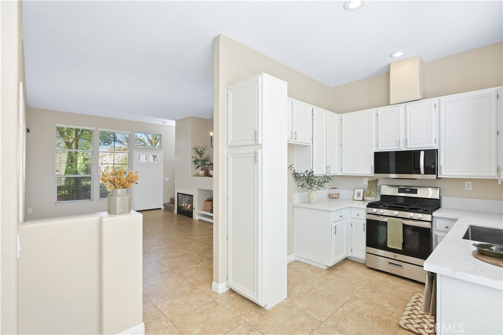 1062 S Romano Court, Anaheim Hills CA, 9280864066155525122121