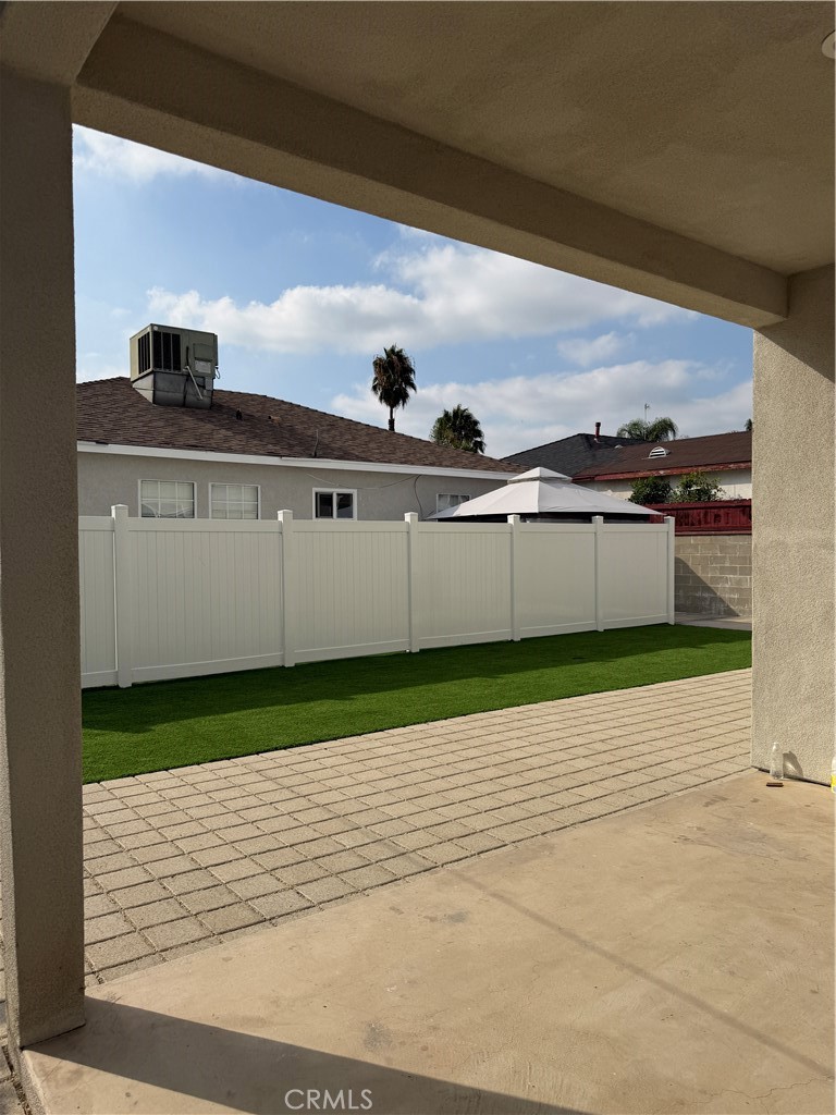 $5,500/mes 7330 Riverton Ave 1/2 Sun Valley CA, 9135264086697900930121
