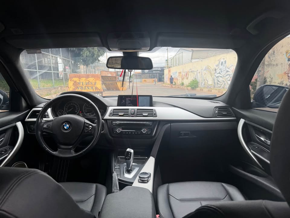 /en/city-brasilia/cate-car-used-car/bmw-320i-2014-2.0-16v-turbo-active-flex-4p-automatic-47643709709355008/-4