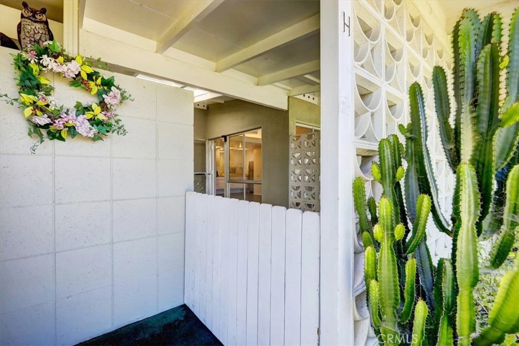 1641 Monterey Road 18H Seal Beach CA, 9074064124169807618122