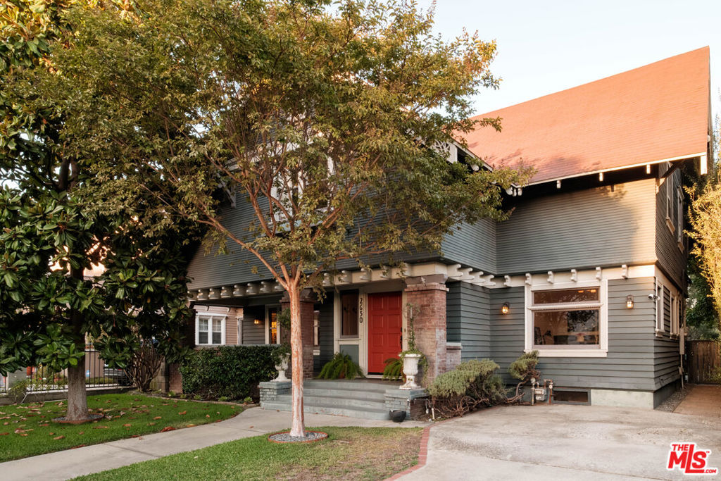 2650 Halldale Avenue, Los Ángeles CA, 9001863632091033857122