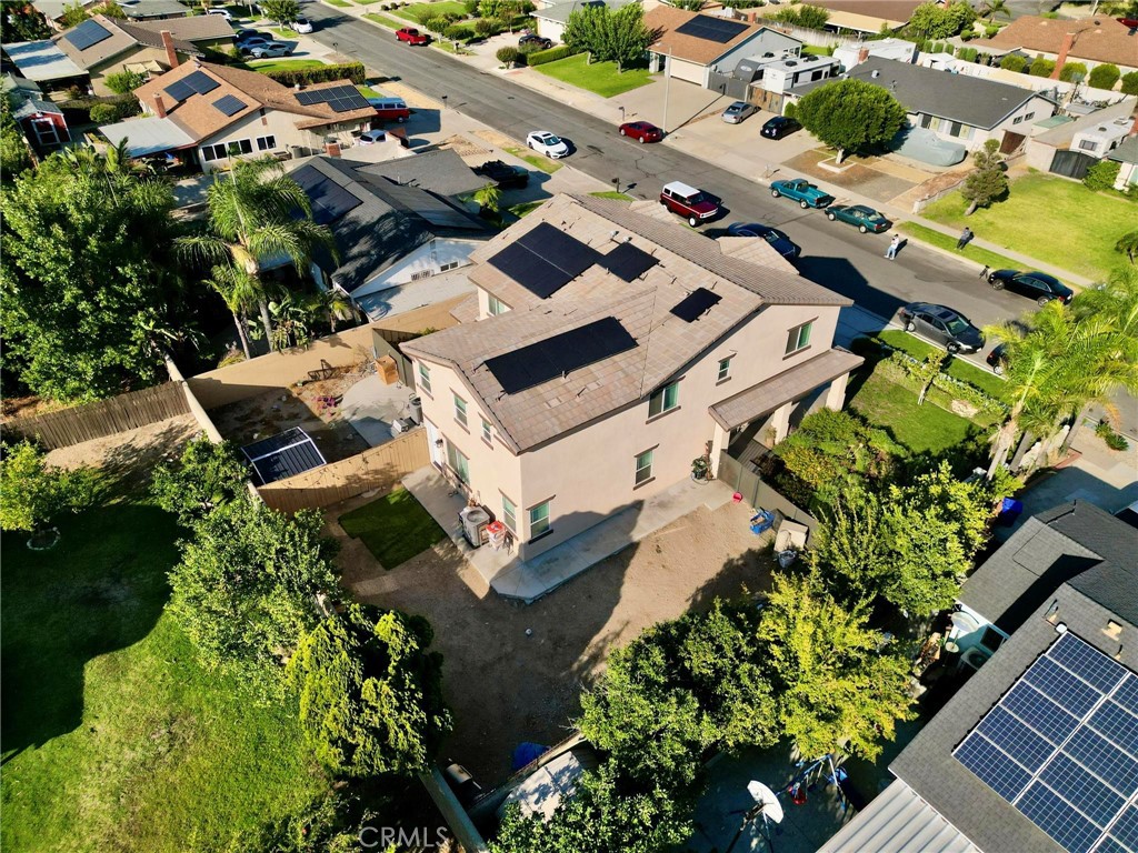 572 N Teakwood, Rialto CA, 9237663878367090947120
