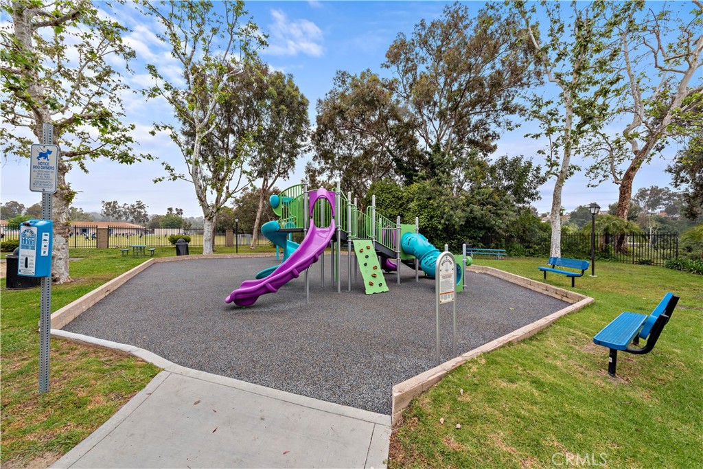 26158 Via Pera E4, Mission Viejo CA, 9269163867402824195120