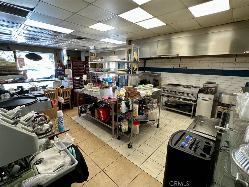 733 N Mountain Upland CA, 9178664012163351555121