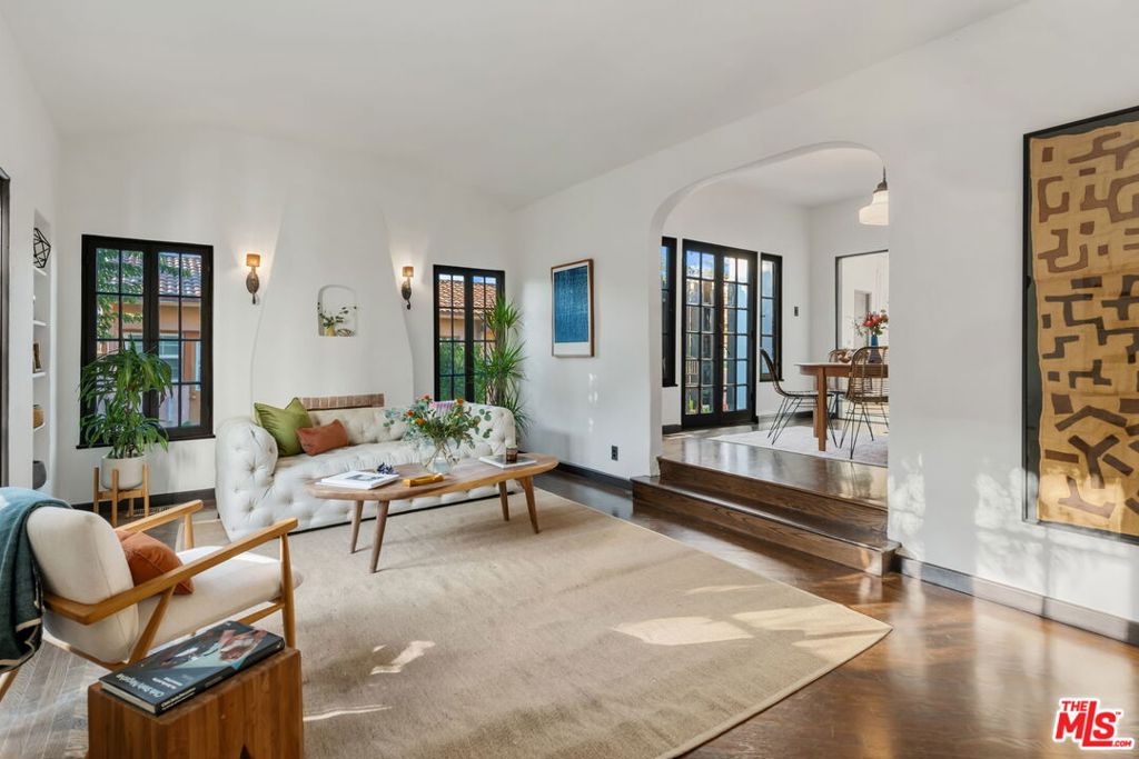 3311 Berkeley Avenue Los Angeles CA, 9002663770271336577120
