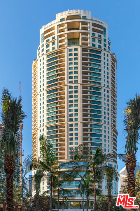 1 W Century Drive 23B Los Angeles CA, 9006764131214328577121