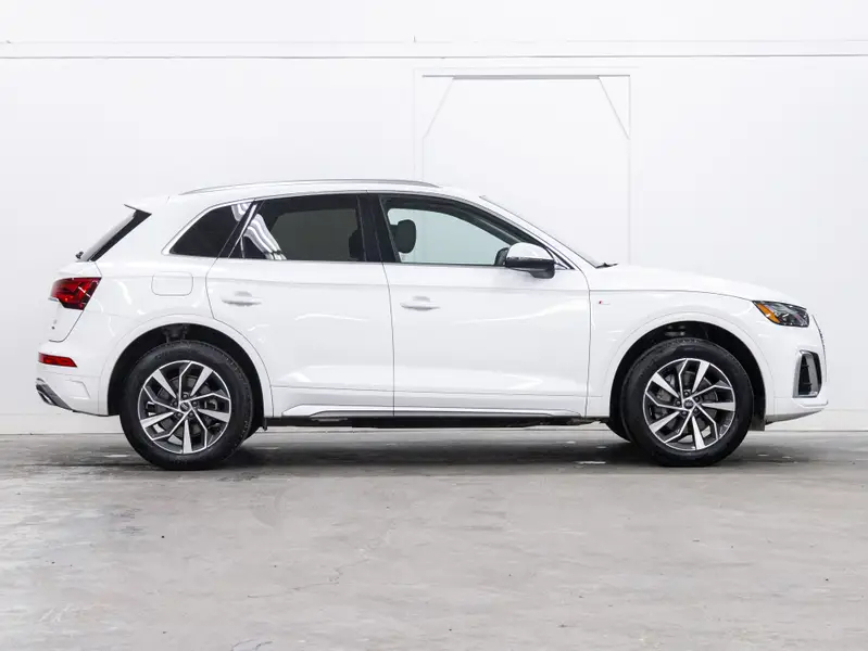 2023 Audi Q564772861655171121