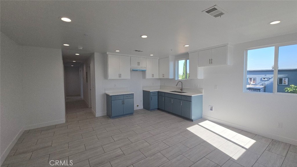 $3,300/mes 10413 Avalon Boulevard Los Angeles CA, 9000364076286678403122