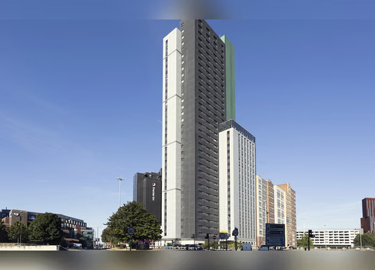 Sky Plaza, Leeds64289437000451123