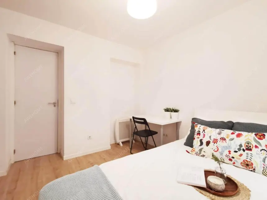 Dormitorio doble cerca de la Real Academia de Bellas Artes de San Fernando