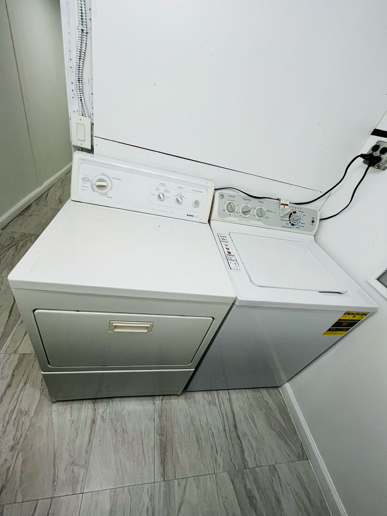 Entire floor independent 1-bedroom on Northern Boulevard in Bayside, NY63764485124227122
