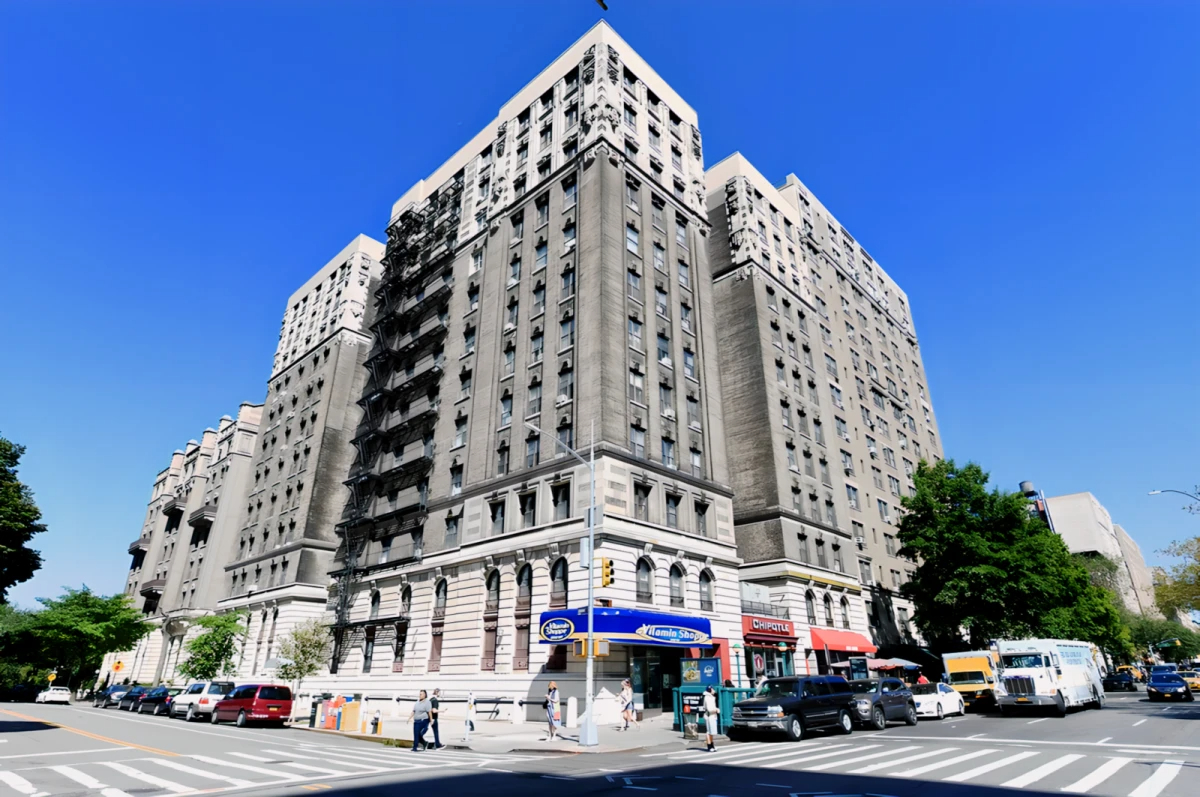 601 West 110th Street (College Residence)63659270880001120
