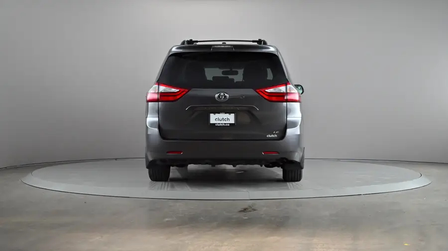 2017 Toyota Sienna64387993709185124