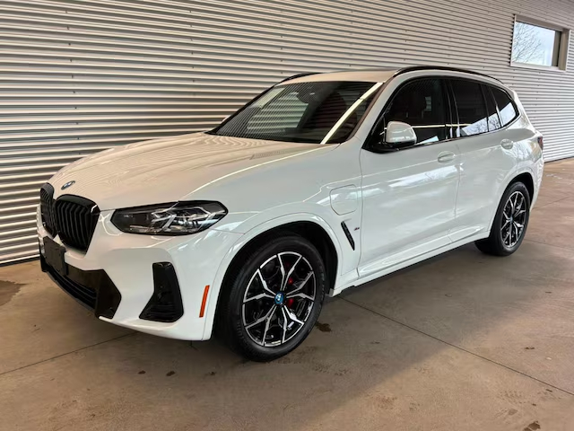 2024 BMW xDrive30e 19,199 km