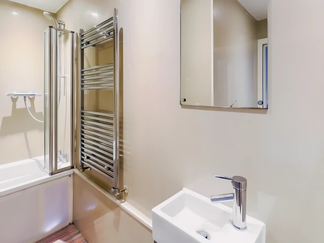 41 Guildford Street64196164664835121