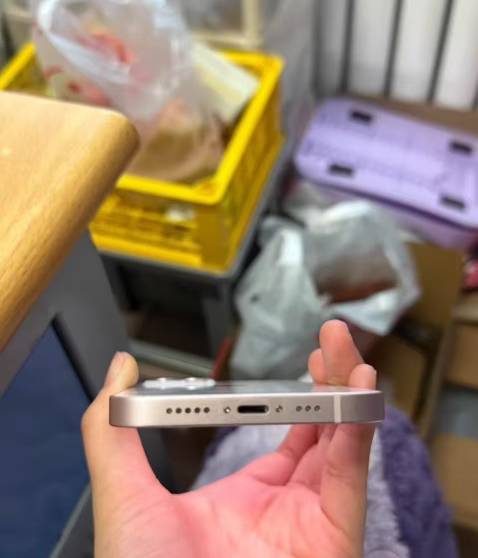 iPhone 13 128GB Branco447306924556953601