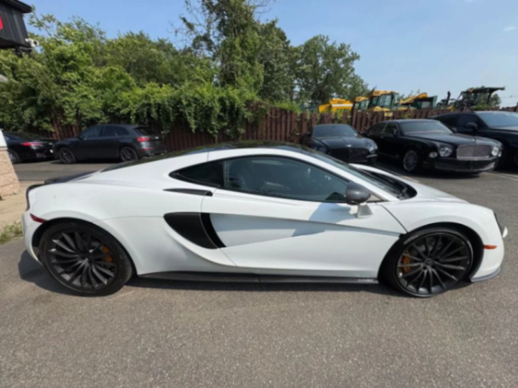 Automóvil usado de 2017 Mclaren 570GT Coupe 2D63282464562307121