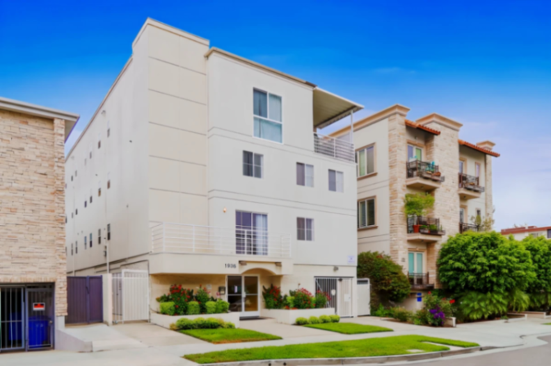 Manning Avenue63590691884673121