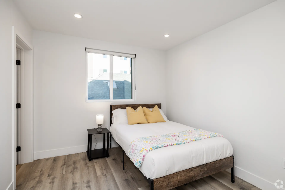 25fall freshmen, look here! Magical apartment just a 5-minute walk from USC63235818904579123