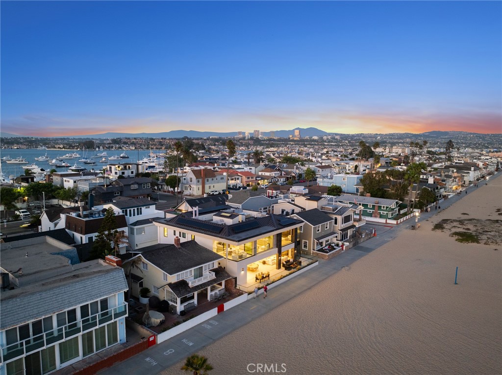 706 W Oceanfront, Newport Beach CA, 9266163713239241091122