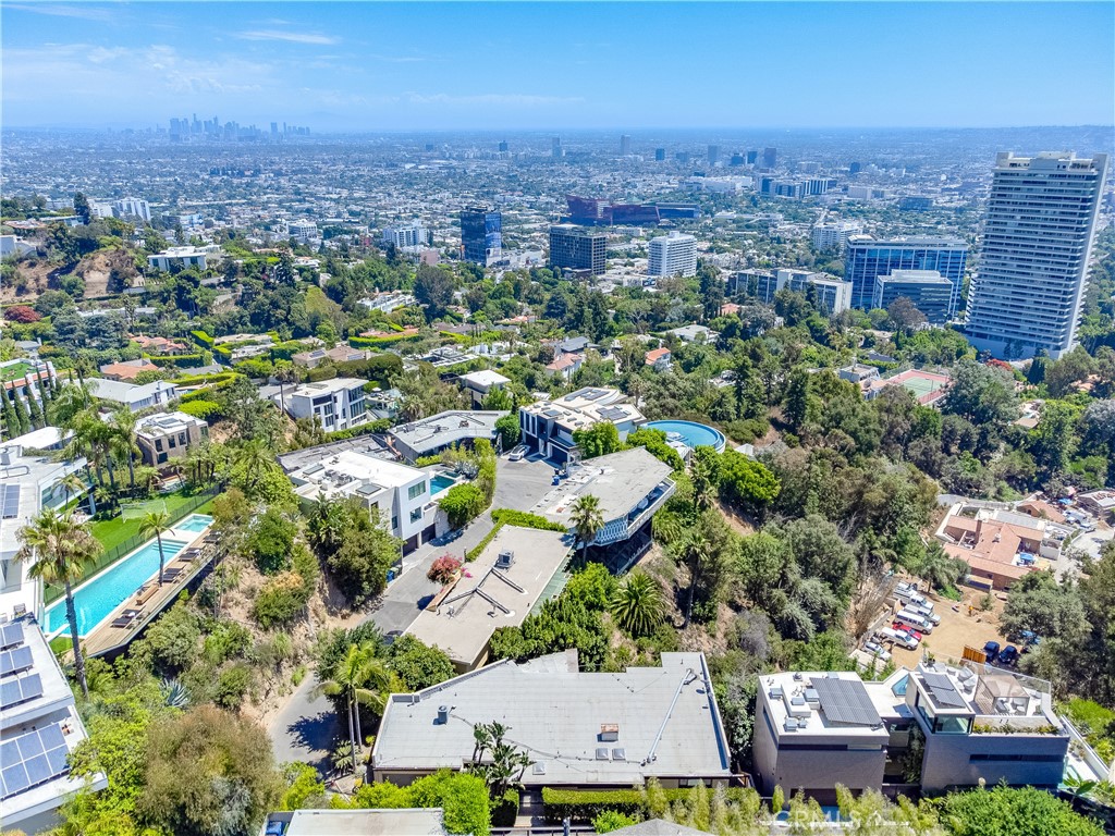 9400 Sierra Mar Drive, Los Angeles CA, 9006963867438324737120