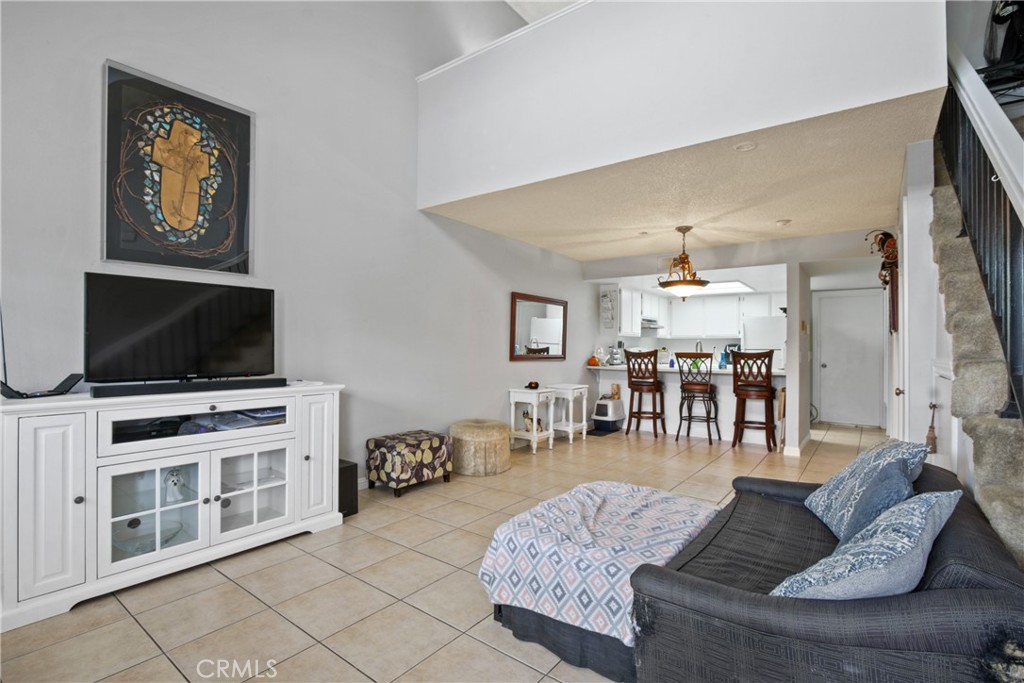 804 W Grondahl D Covina CA, 9172264085955942657121