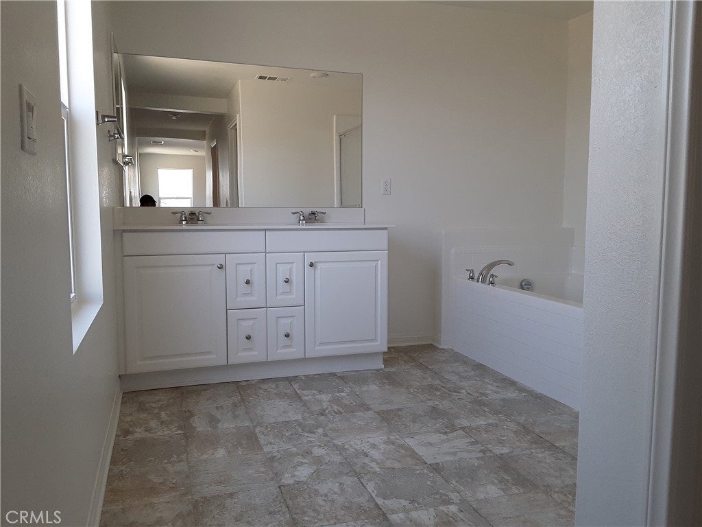 21108 Bison Mesa Road Riverside CA, 9250763625561697283122