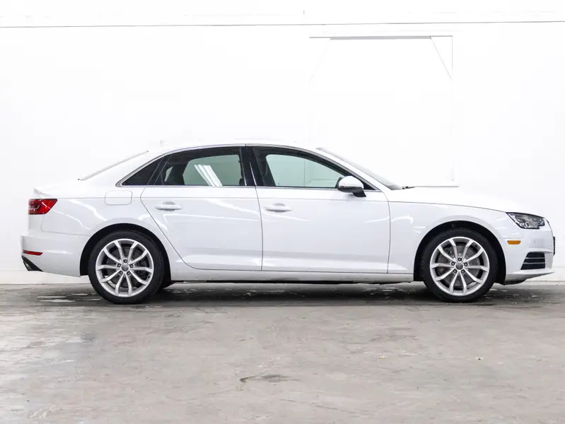 2017 Audi A464552480127745121