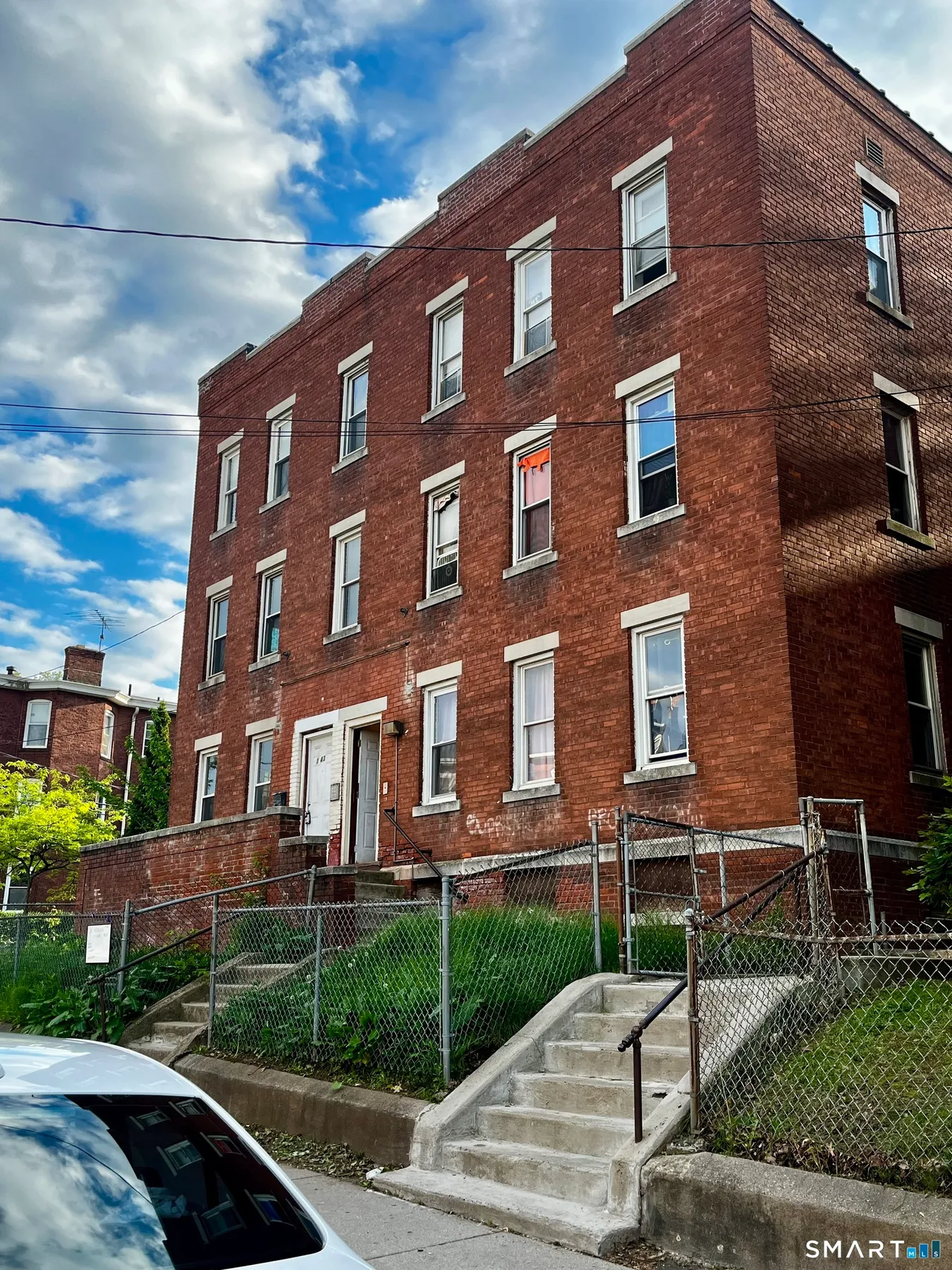 143 Putnam Street, 2S