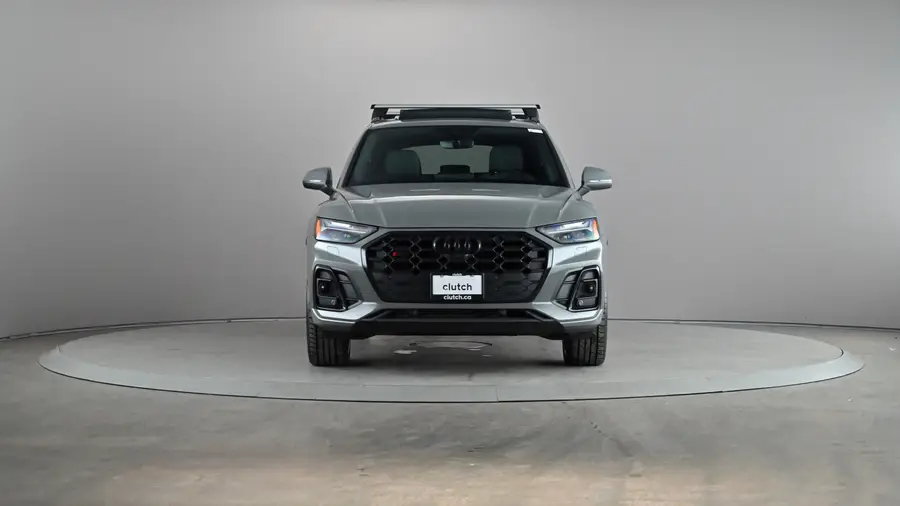 2022 Audi SQ564738266128131122