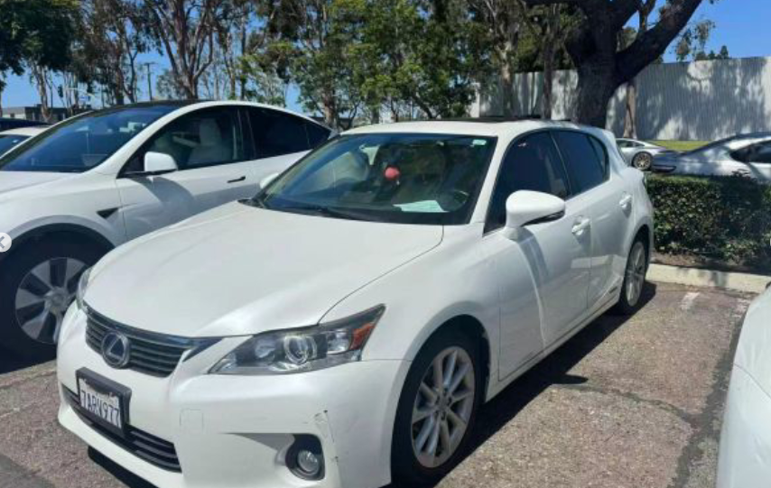 2013 LEXUS CT 200H HATCHBACK 4D63648271228163120