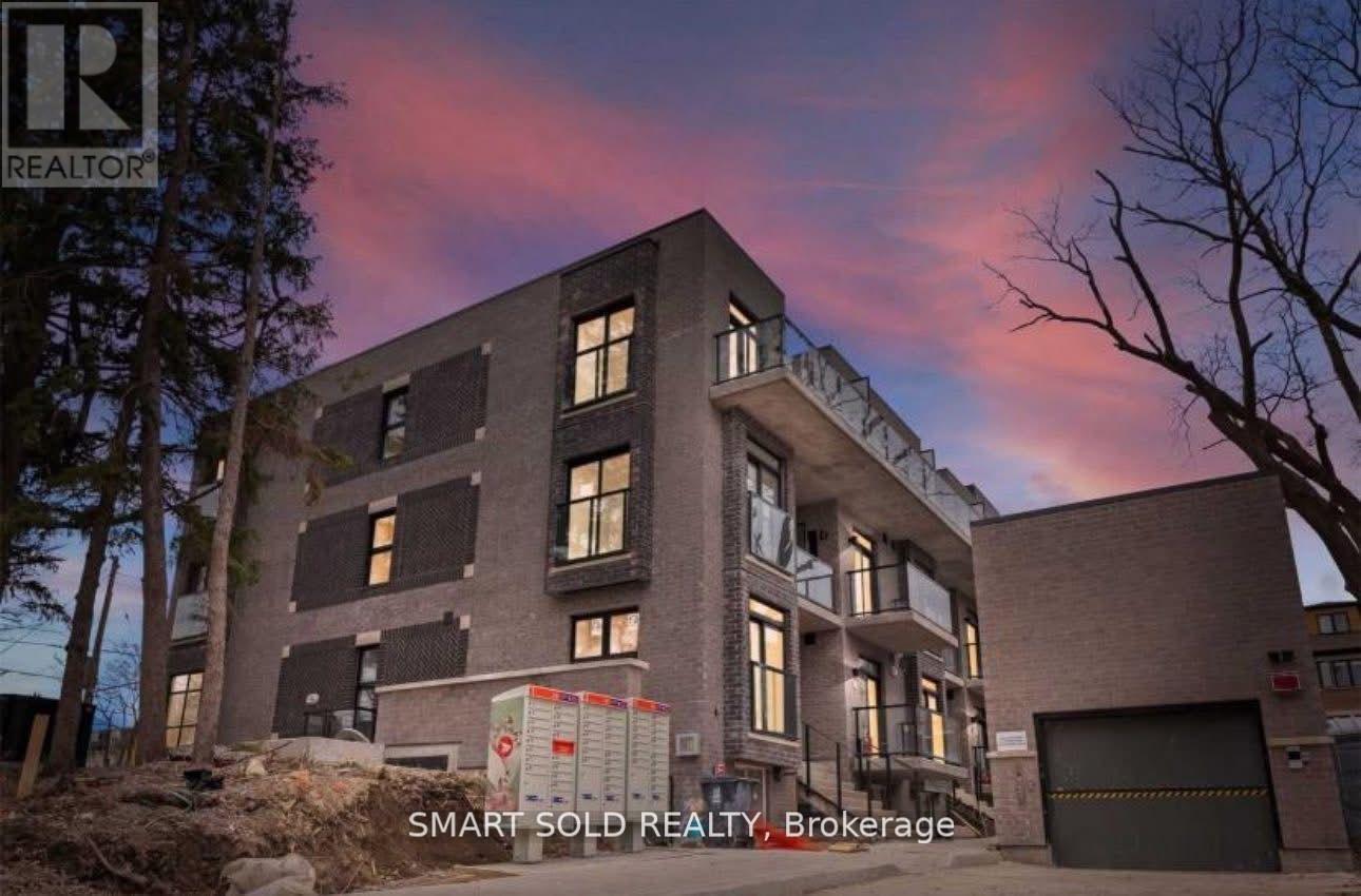 24 - 51 WINLOCK PARK