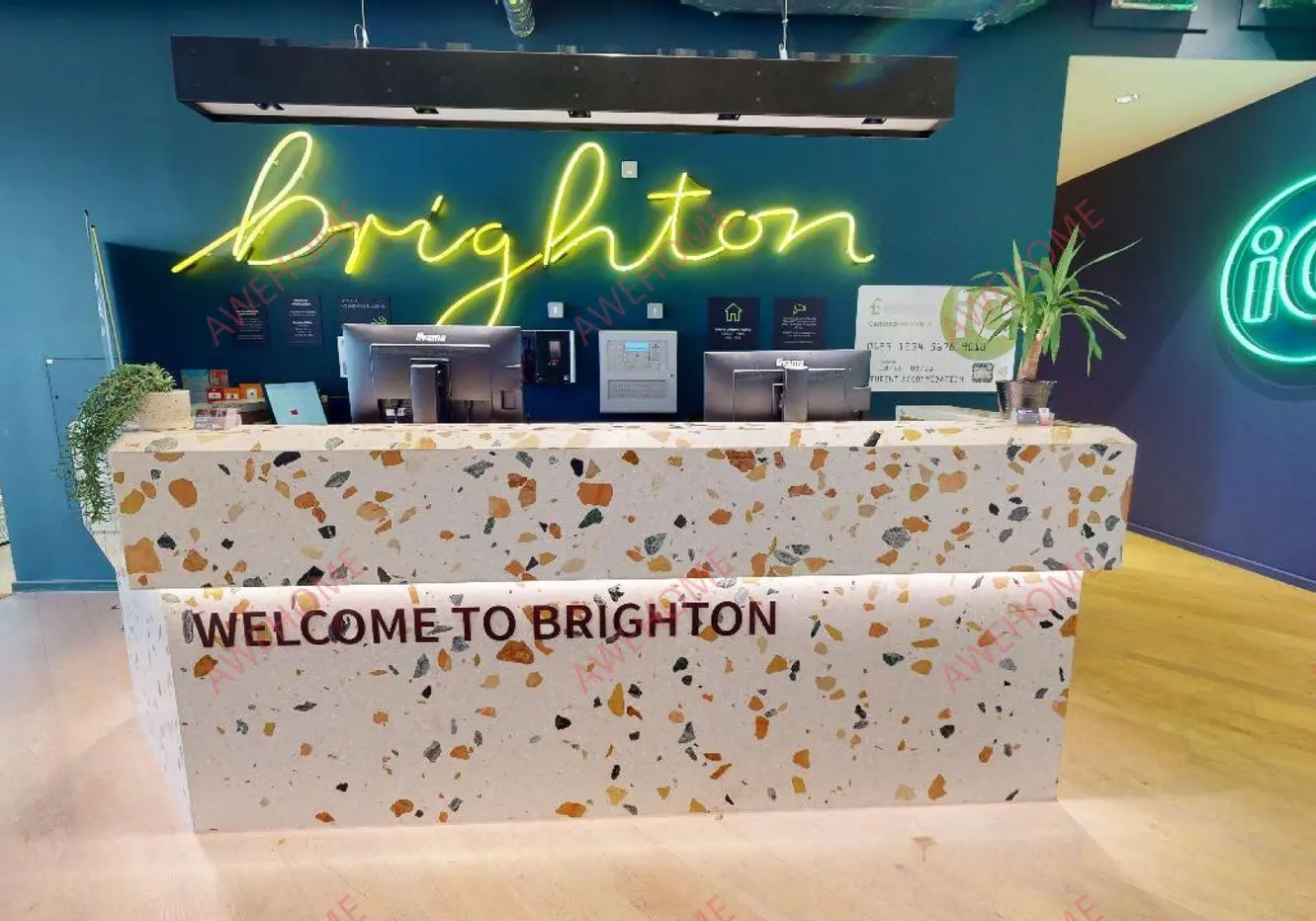 iQ Brighton64157886245634121